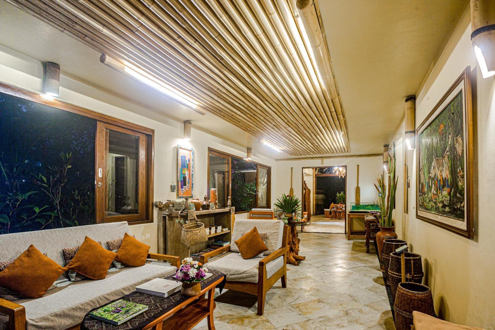 Munduk Moding Plantation Nature Resort Exterior photo The lobby of the hotel